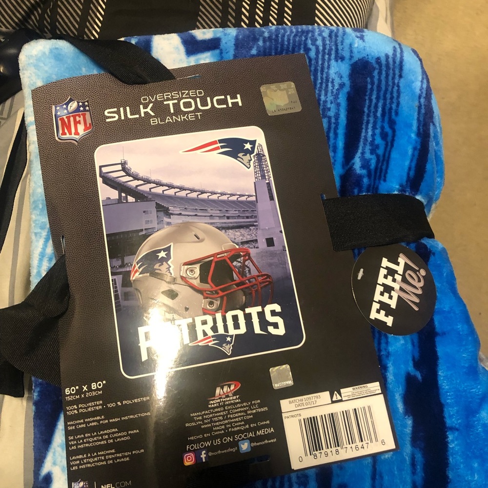 Patriots blanket